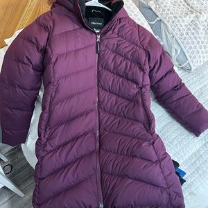 Marmot puffer jacket size L for girls